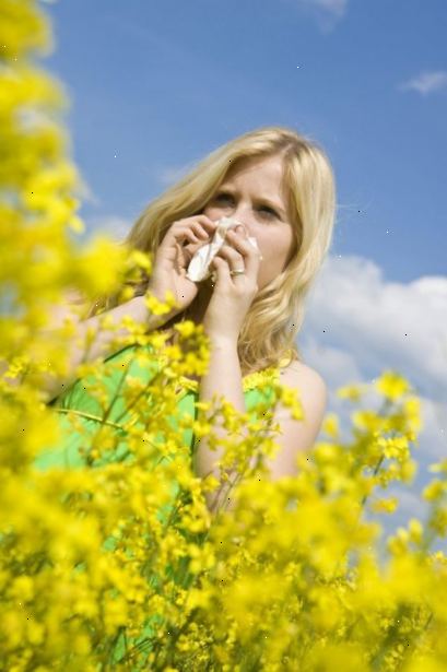 Hur får din näsa att sluta köra med allergier. Använd en saltlösning nässpray.