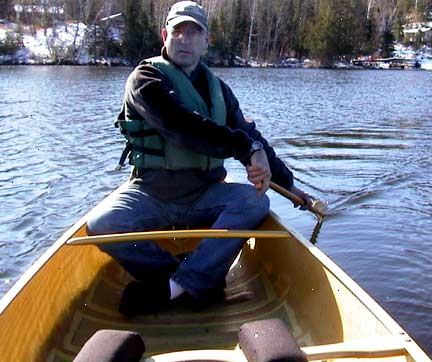 Hur man paddla kanot. Köp eller hyr rätt utrustning.
