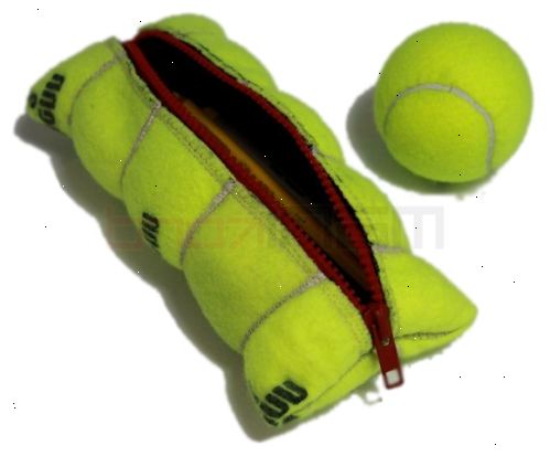 Hur att hitta nya användningsområden för gamla tennisbollar. Put gamla tennisbollar till god användning runt huset.