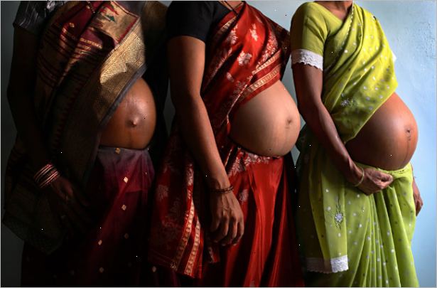 Hur man besluta om surrogatmödrar i Indien. Många par har drivit surrogatmödrar i Indien och har kunnat ha sina egna genetiska barn, med hjälp av en indisk surrogat.