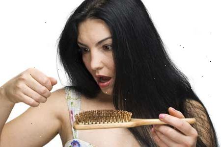 Hur att stoppa håravfall naturligt. Behandla med Saw Palmetto.